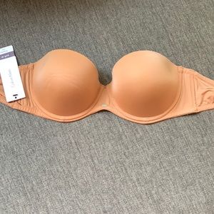 Calvin Klein Strapless Nude Bra, Size 32D, Padded Push Up, New with tags